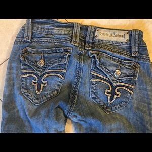 Womens Rock Revival Jeans, Size 28.